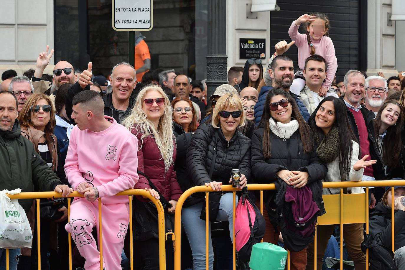 Búscate en la mascletà de este domingo 10 de marzo