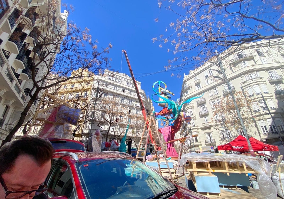 Plantà de las Fallas 2024 en Valencia.