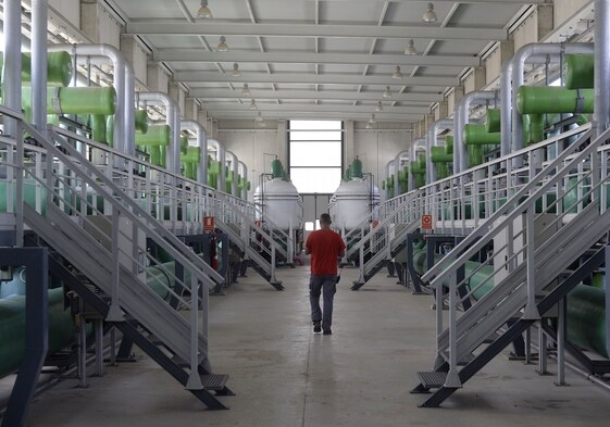 Interior de la planta desalinizadora de Torrevieja.