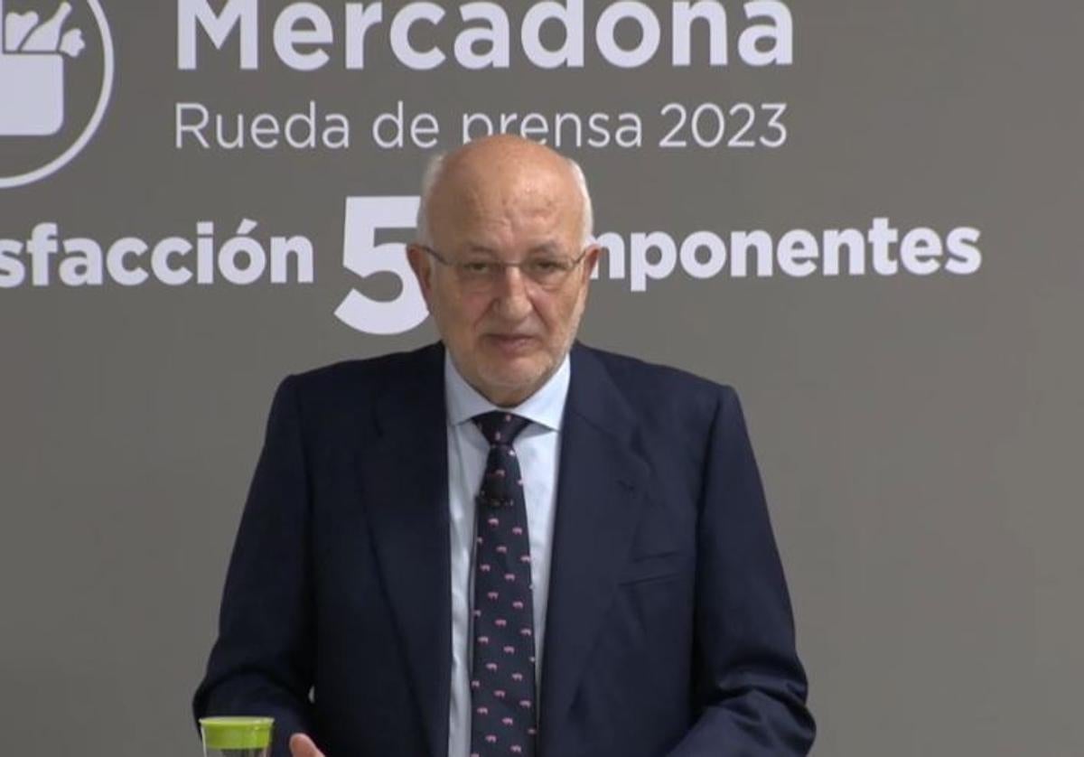 El empresario valenciano y presidente de Mercadona Juan Roig durante la rueda de prensa este martes.