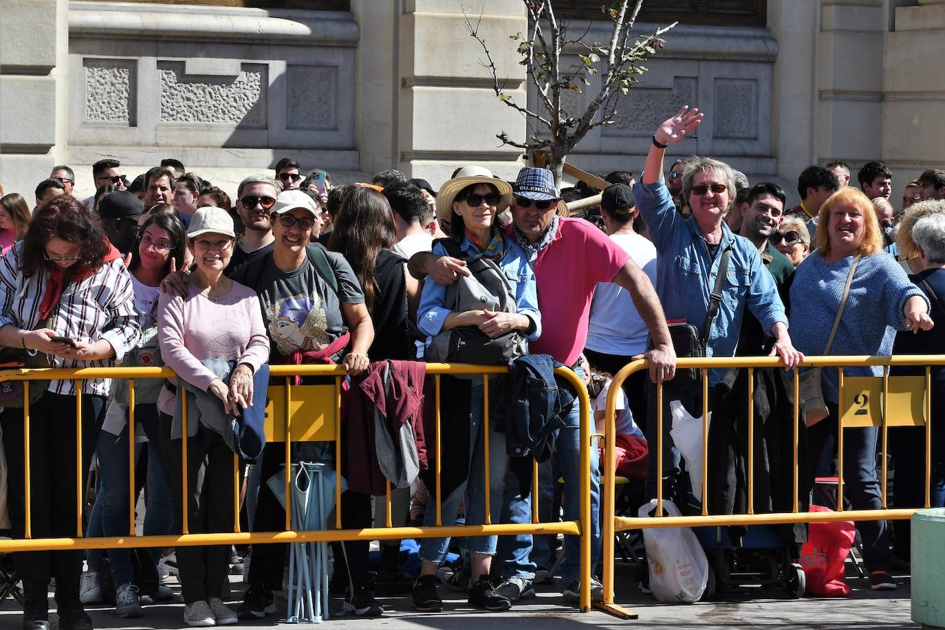 Búscate en la mascletà de hoy miércoles 13 de marzo