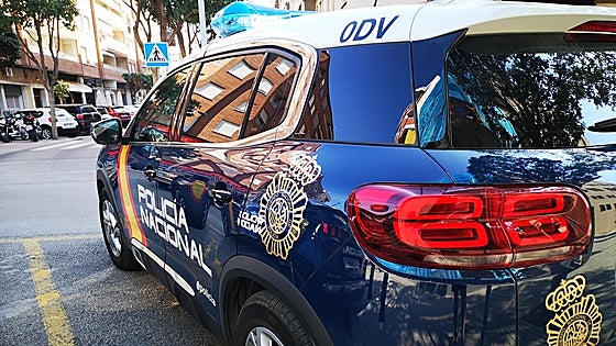 Detenido en Gandia por quemar contenedores valorados en mil euros cada uno