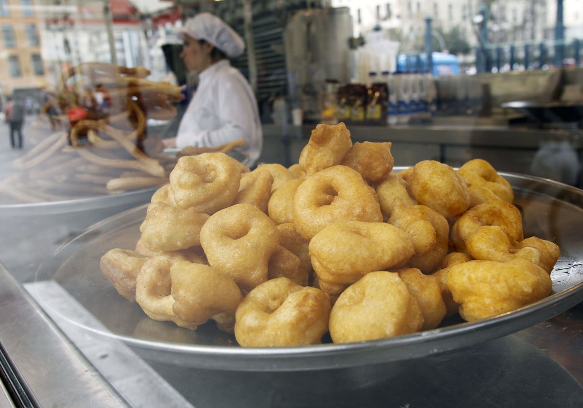 Puesto de buñuelos en Valencia.