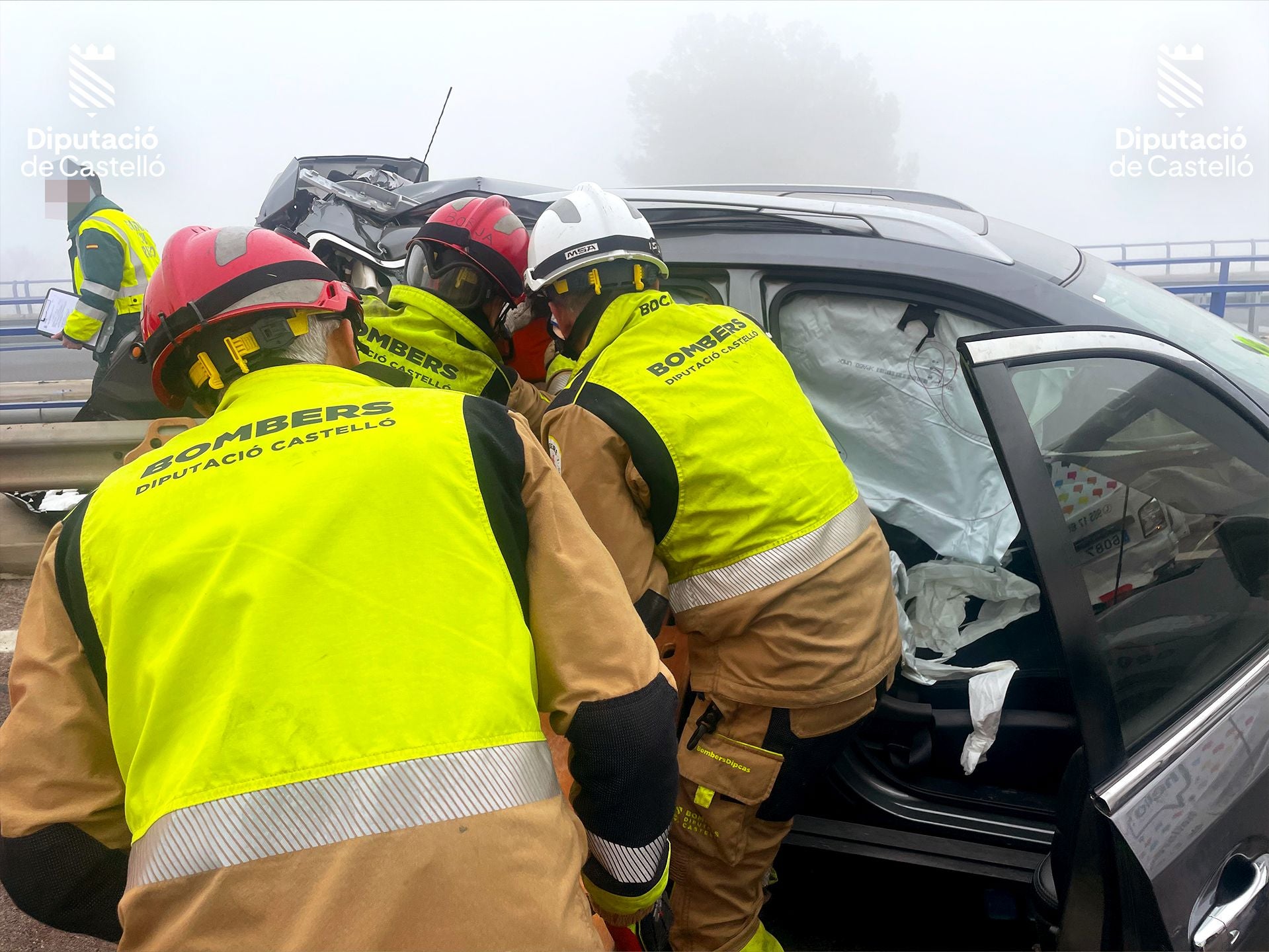 Un muerto y cinco heridos por un accidente en Nules con 40 coches implicados