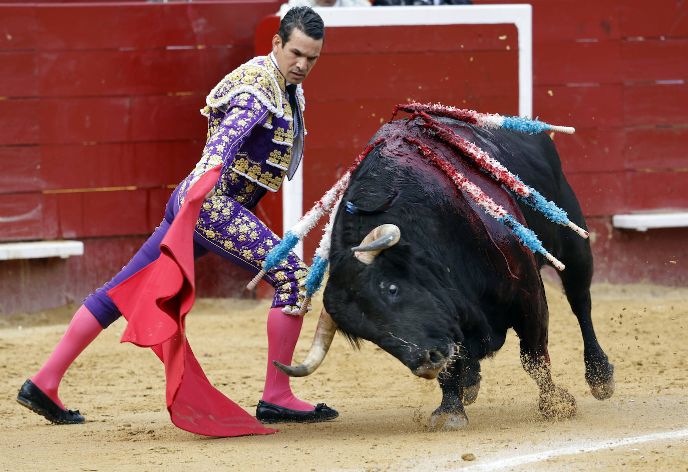 Fotos de la corrida de toros de la Feria de Fallas del 17 de marzo