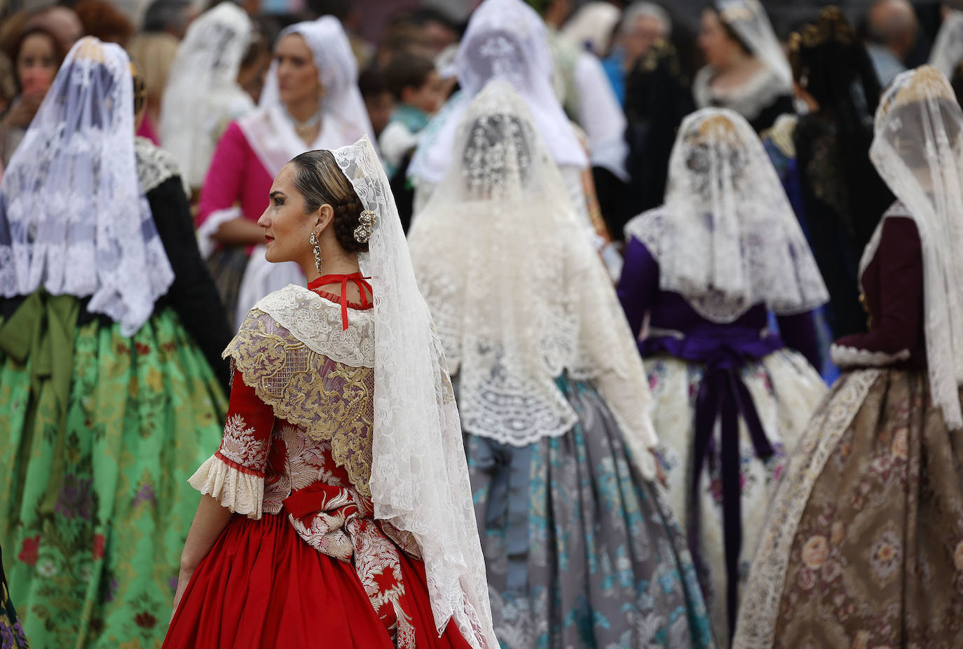 Búscate en la Ofrenda de las Fallas 2024: domingo 17 de marzo