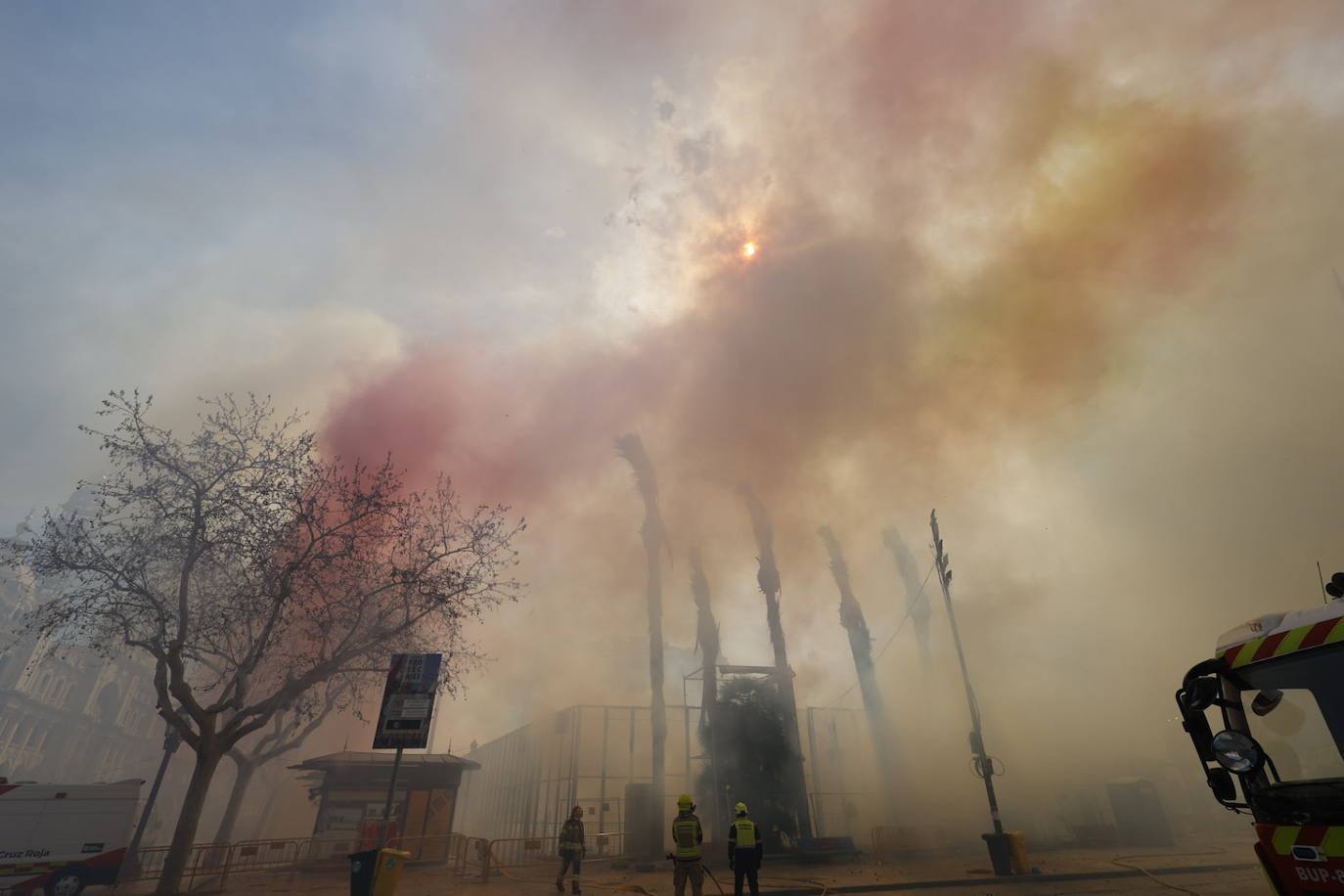 Fotos de la mascletà del 17 de marzo: Pirotecnia Caballer FX