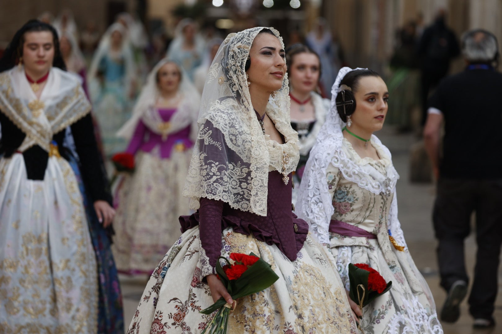 Búscate en la Ofrenda de las Fallas 2024: domingo 17 de marzo