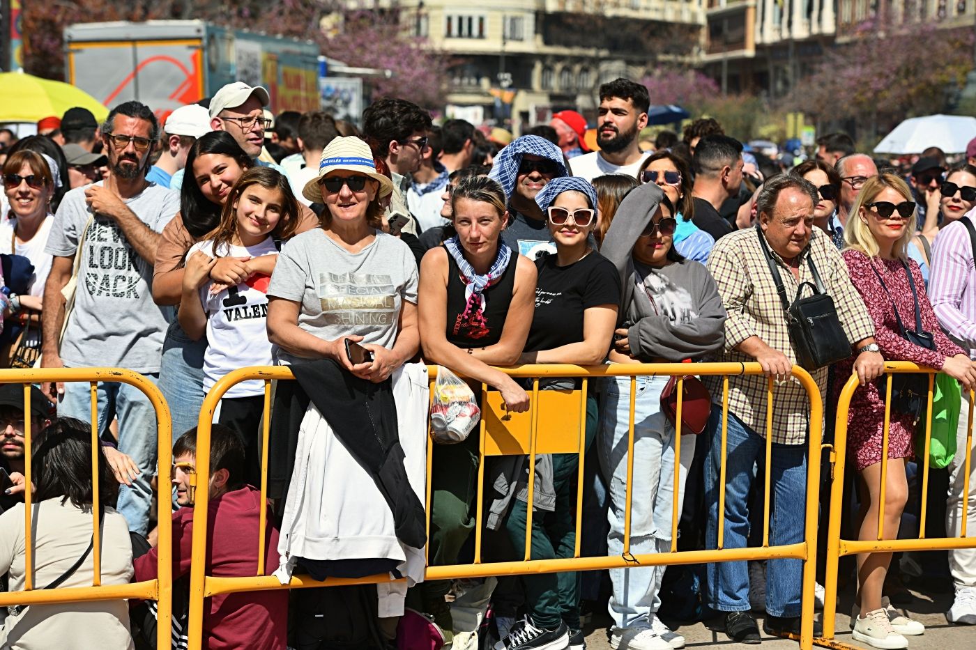 Búscate en la mascletà de este domingo 17 de marzo