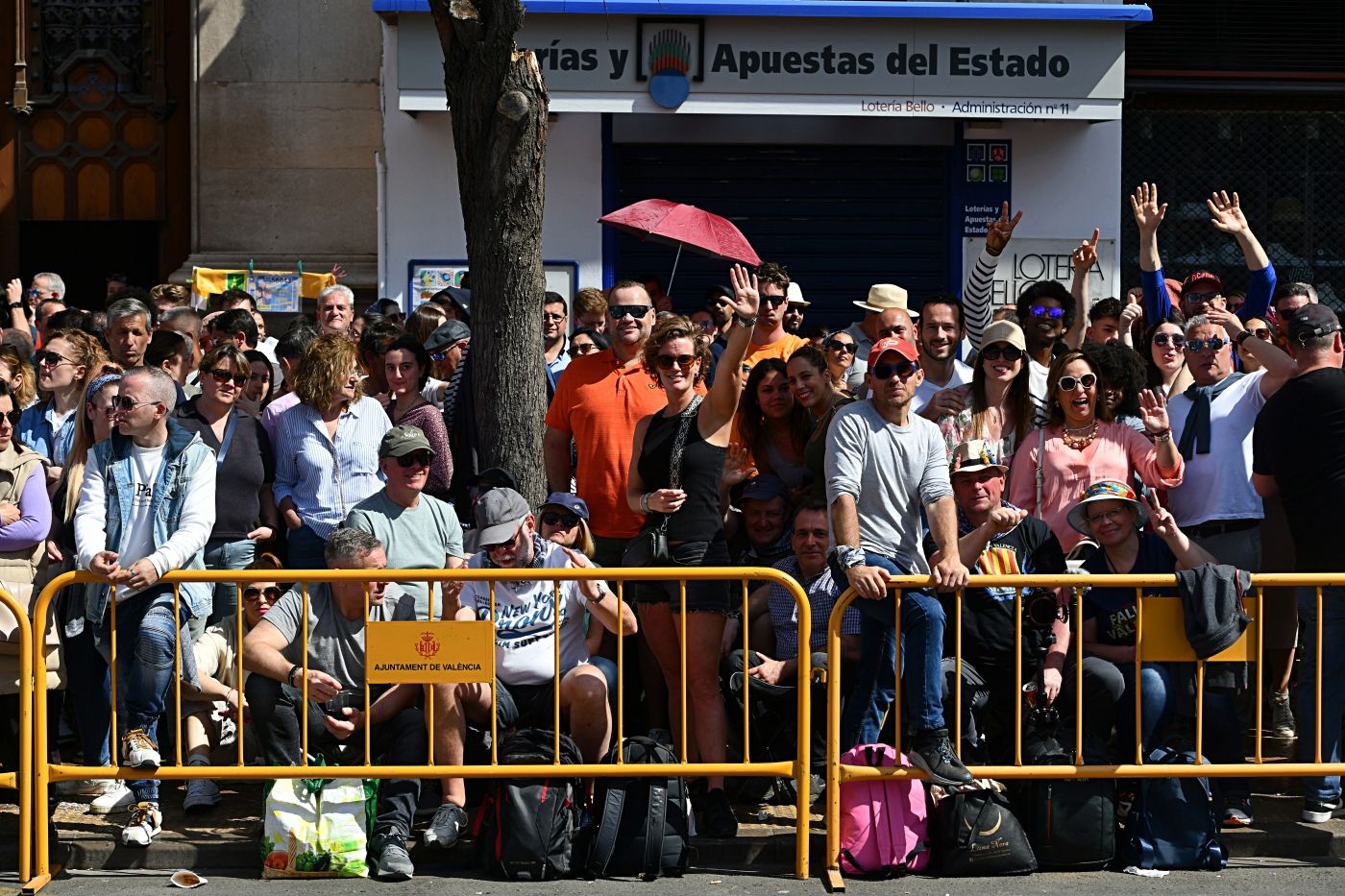 Búscate en la mascletà de este domingo 17 de marzo