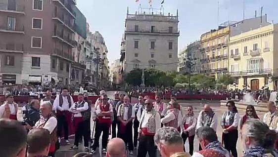La Ofrenda arranca con un minuto de silencio