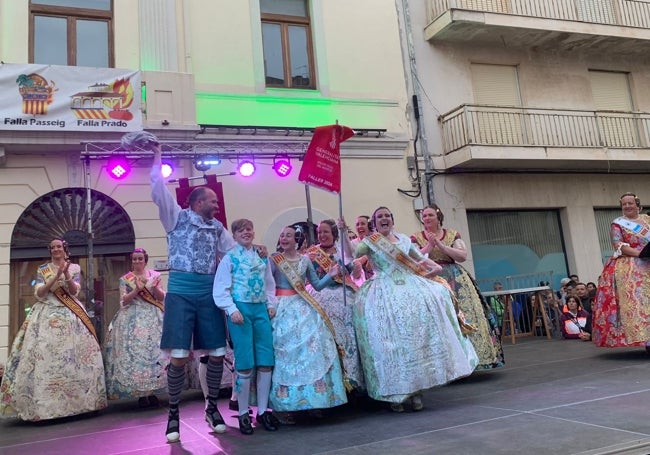 Falleros de Passeig, en Tavernes de la Valldigna.