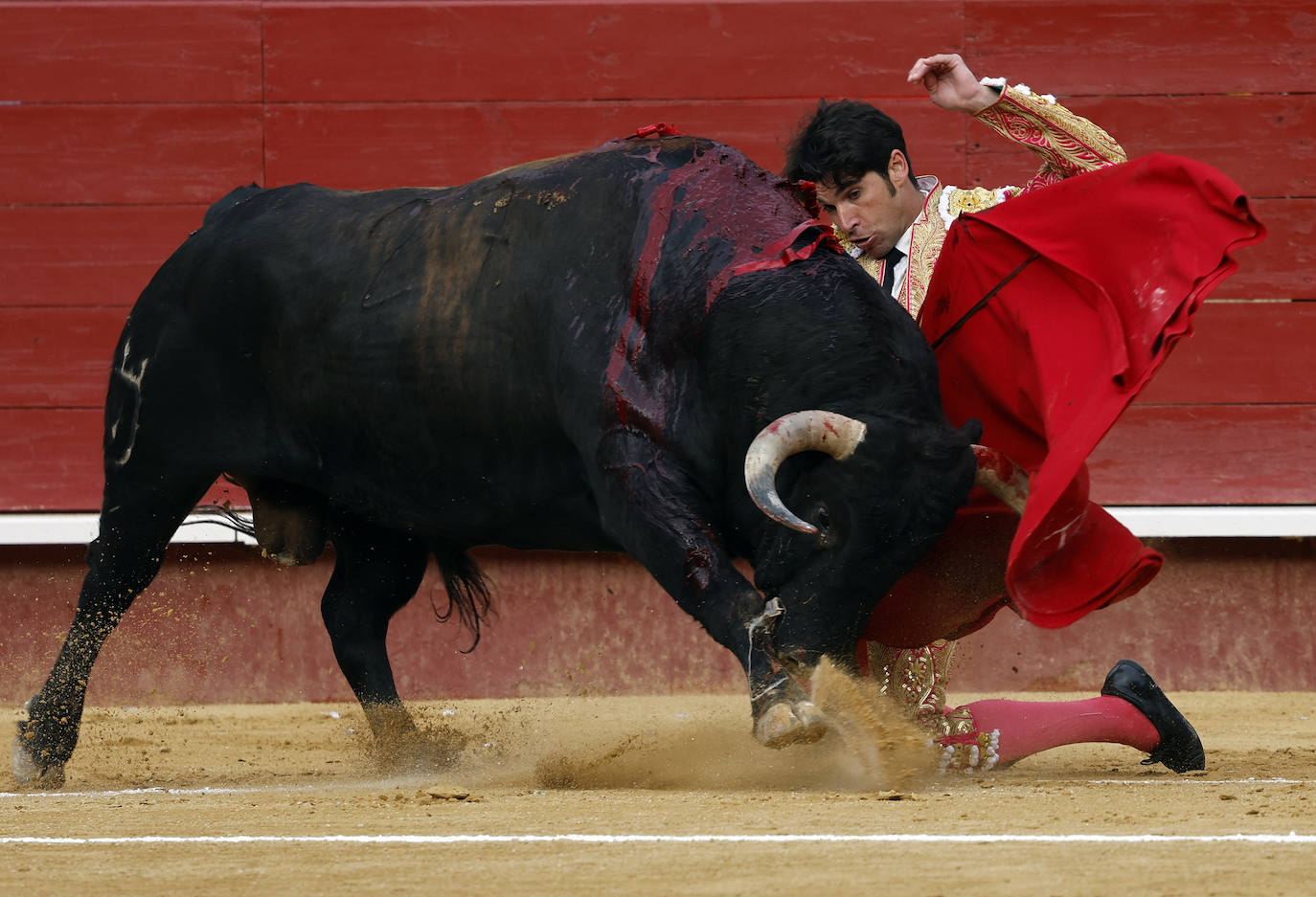 Feria de Fallas: Borja Jiménez, Cayetano y Juan Ortega