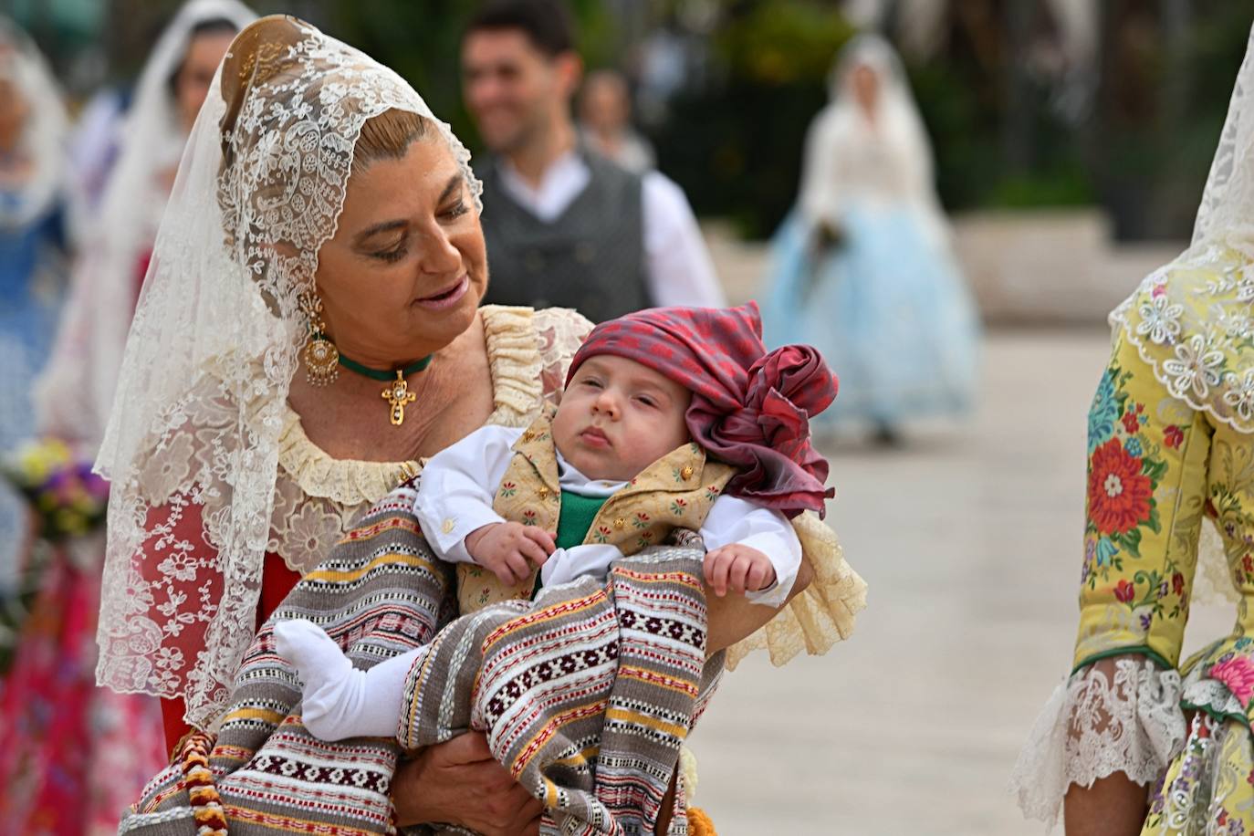 Búscate en la Ofrenda de las Fallas 2024: domingo 17 de marzo