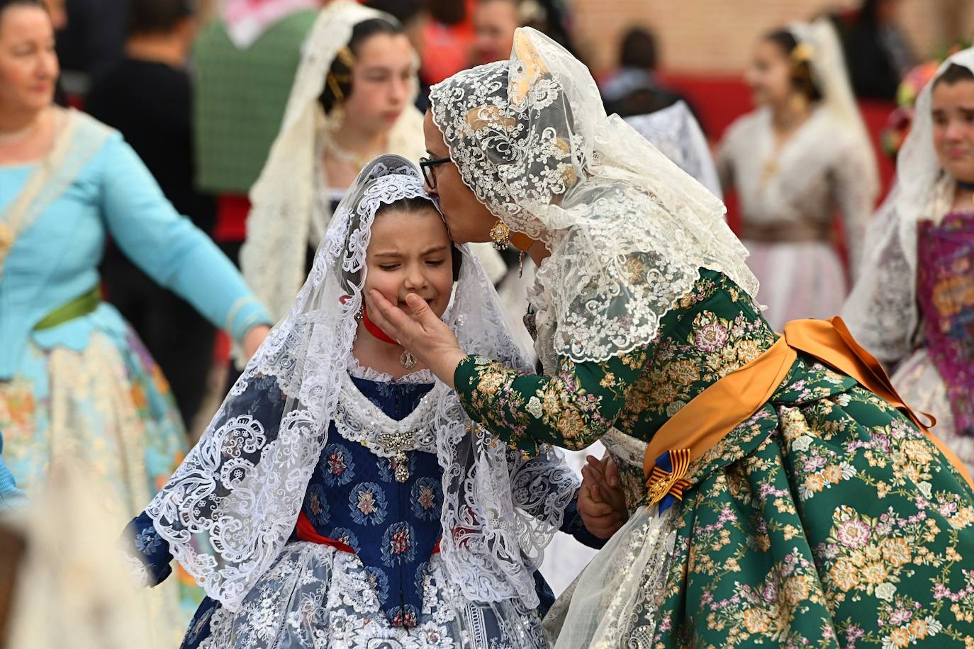 Búscate en la Ofrenda de las Fallas 2024: domingo 17 de marzo