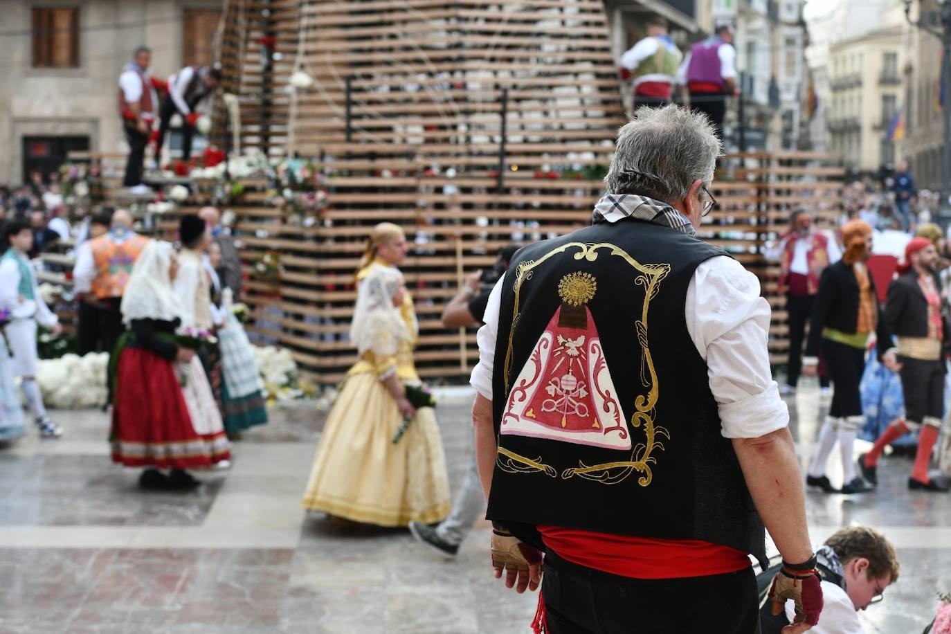 Búscate en la Ofrenda de las Fallas 2024: domingo 17 de marzo