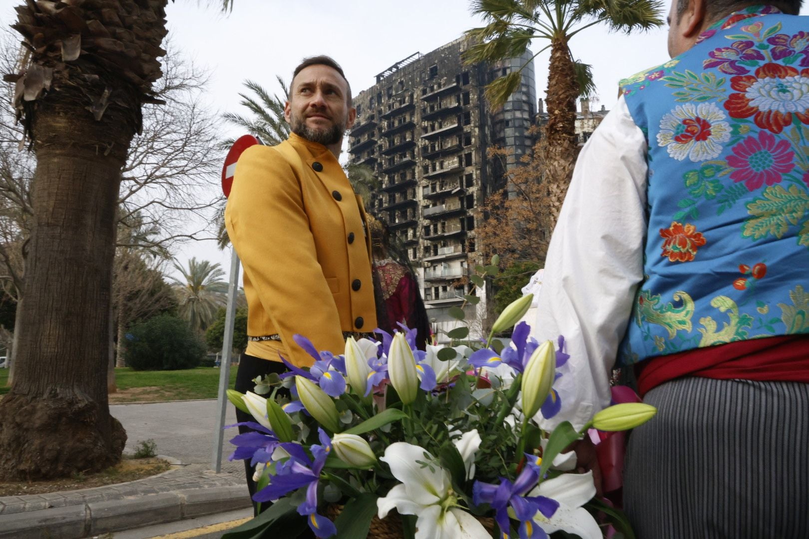 Ofrenda a las víctimas del incendio de Campanar