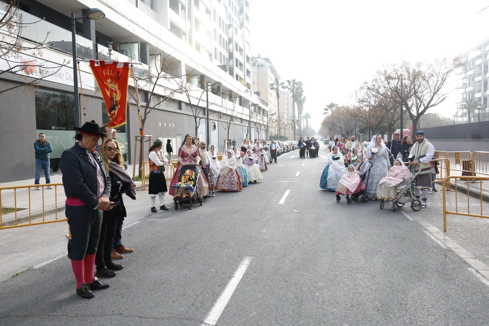 Ofrenda a las víctimas del incendio de Campanar