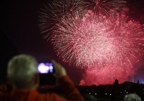 Castillo de Fuegos Artificiales en el Jardín del Turia a cargo de Pirotècnia Martí.