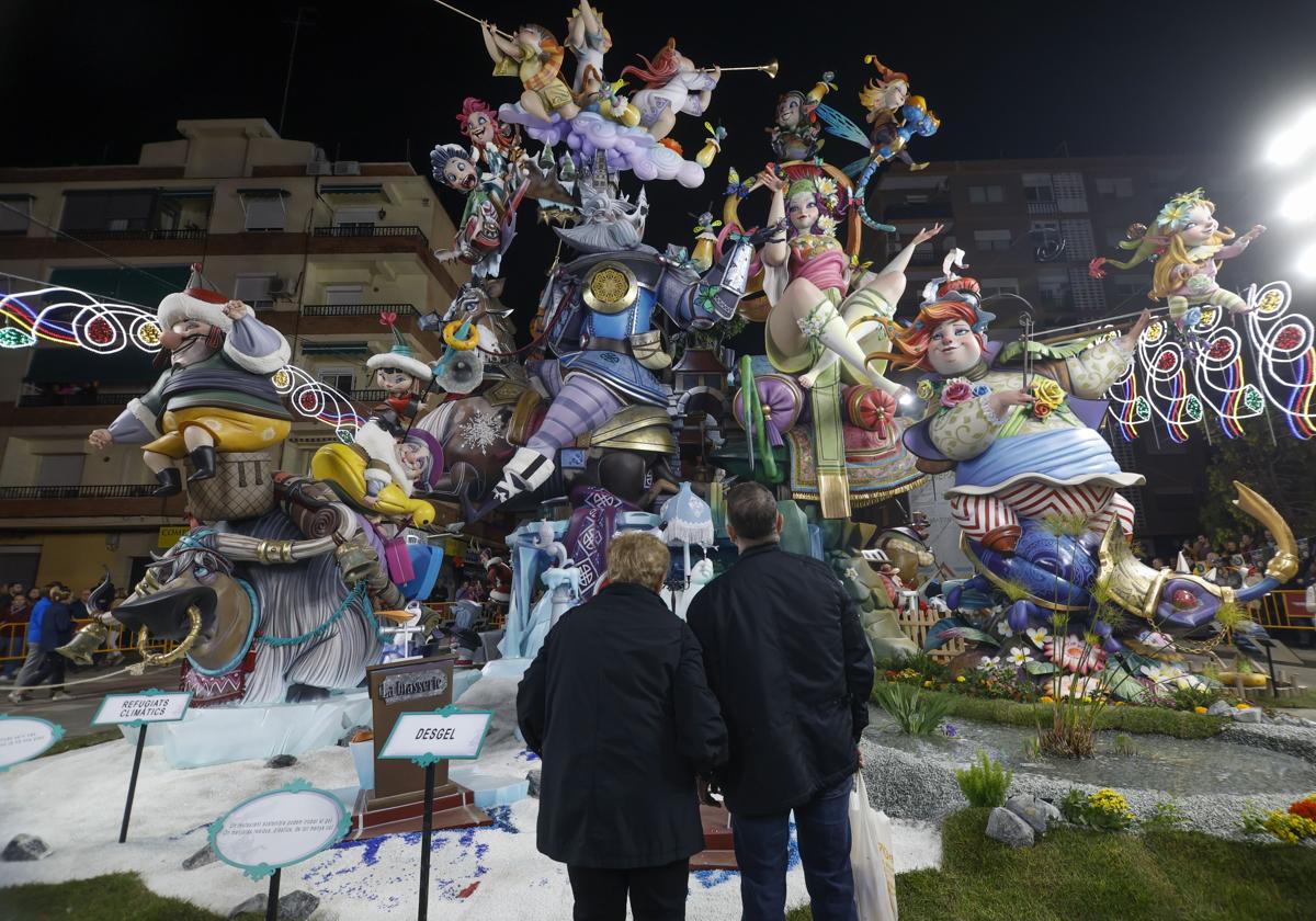 La falla L'Antiga de Campanar, primer premio de Sección Especial de las Fallas de Valencia.