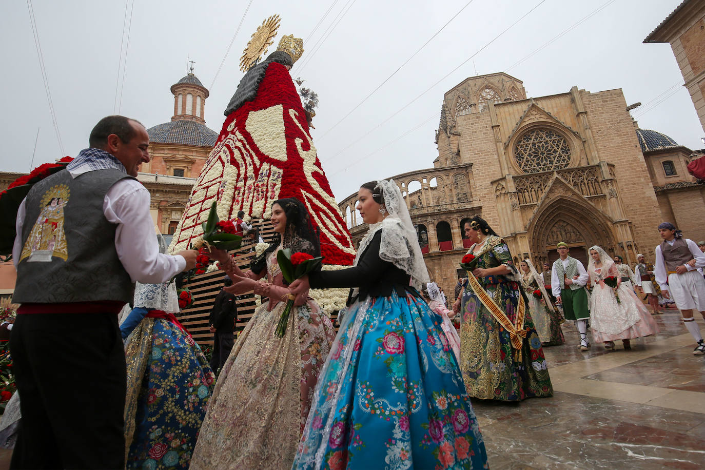 Búscate en la Ofrenda de este lunes 18 de marzo