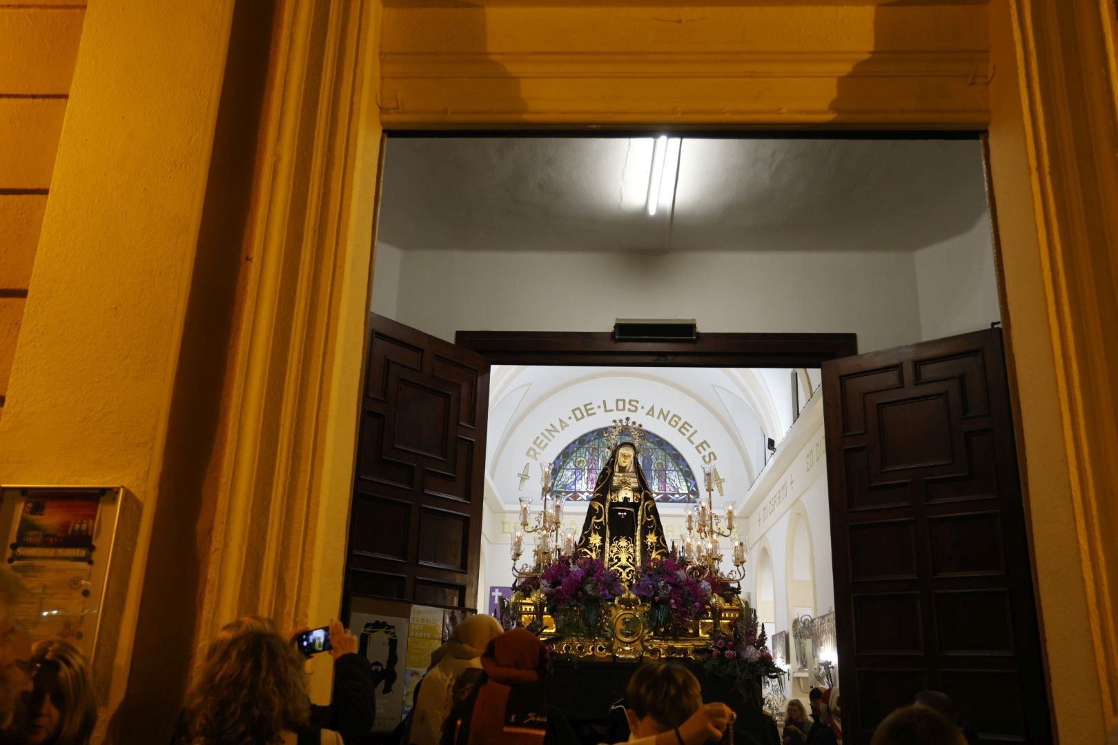 Procesión de los Granaderos de la Virgen en Valencia