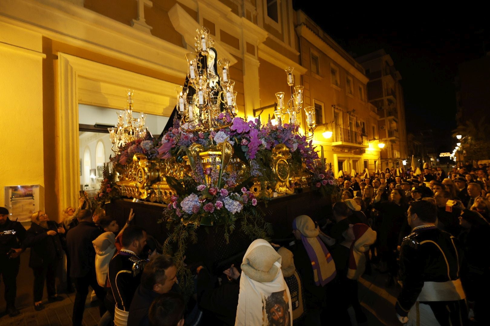 Procesión de los Granaderos de la Virgen en Valencia