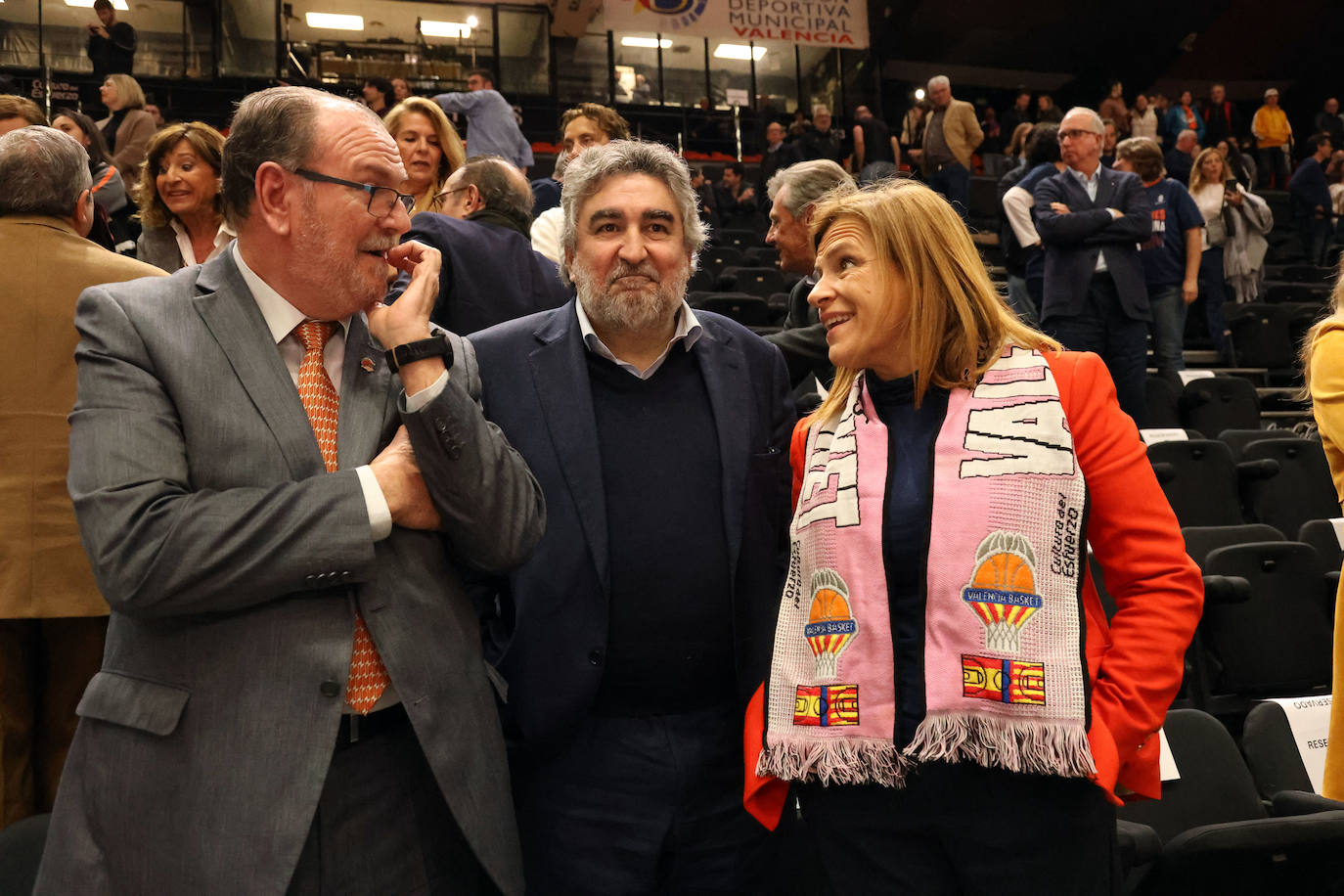 Celebración del Valencia Basket Femenino tras ganar la Copa de la Reina