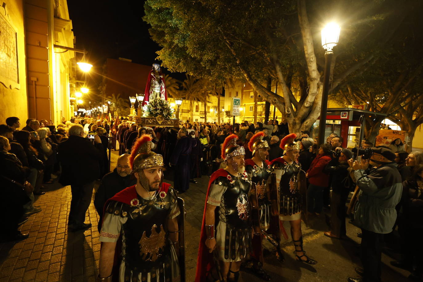 Procesión del Ecce Homo por las calles del Marítimo