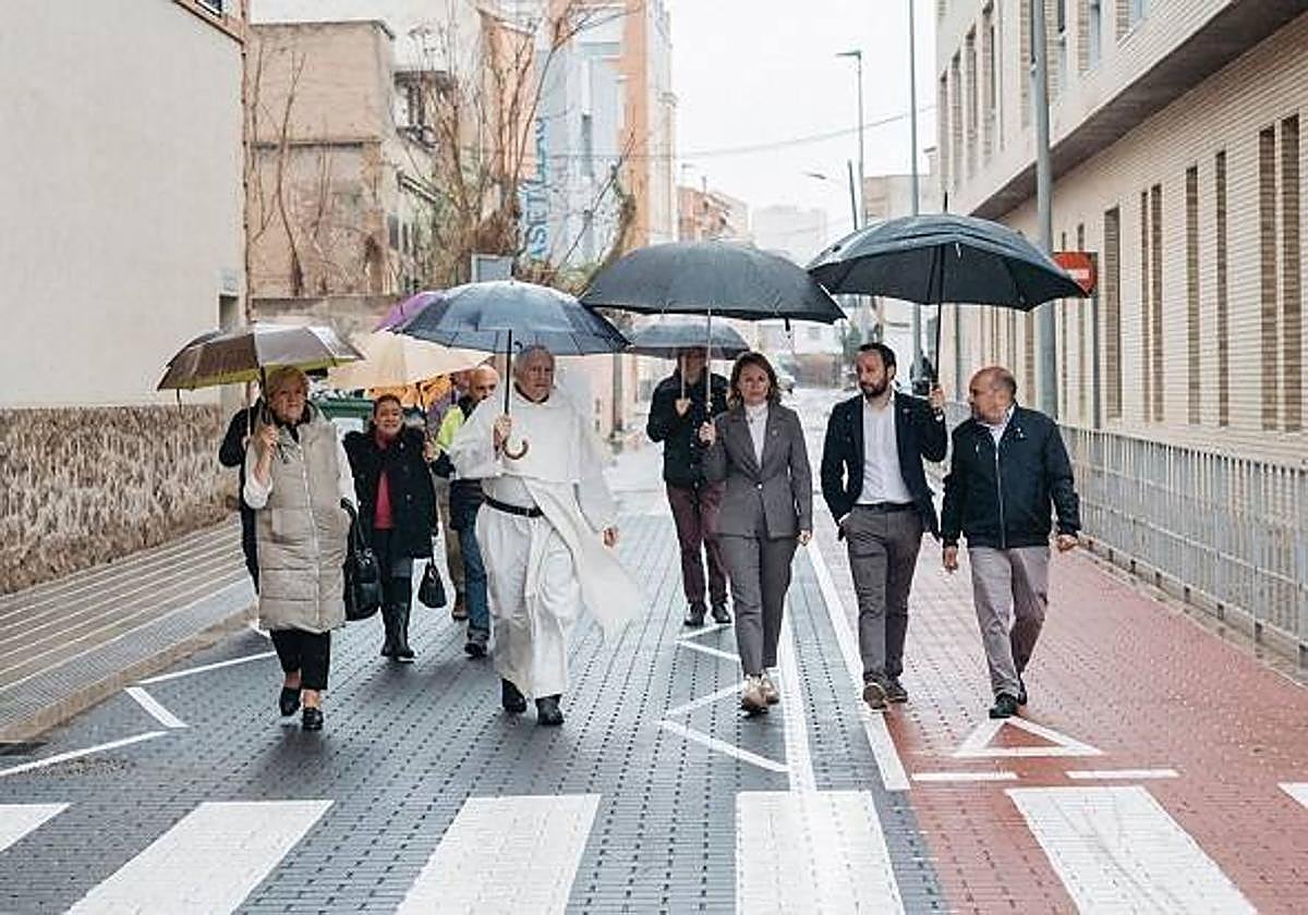 La alcaldesa visita las obras de remodelación y peatonalización de la ...