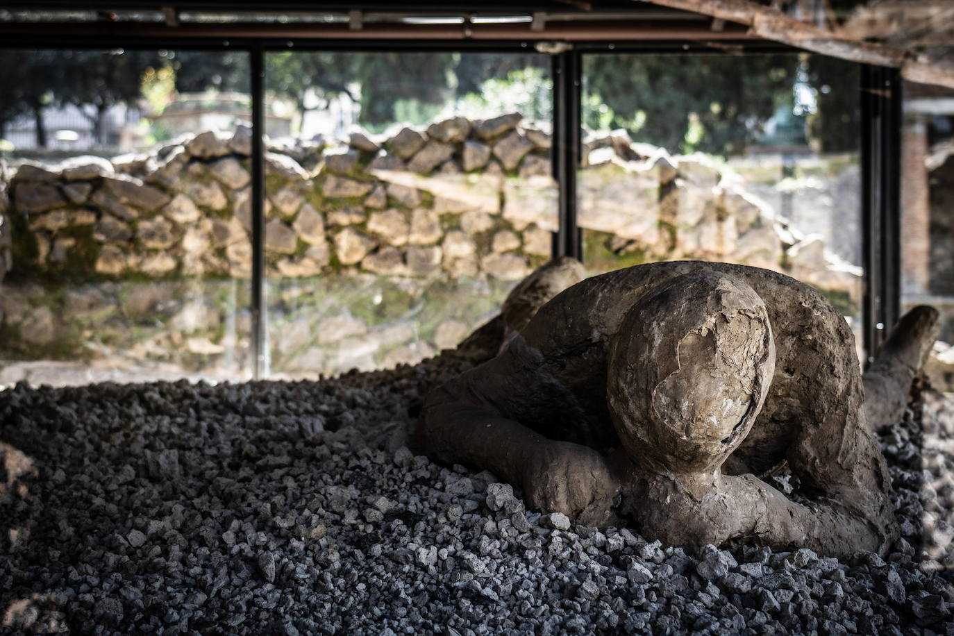 Pompeya expone réplicas de yeso de los fallecidos en la erupción del Vesubio