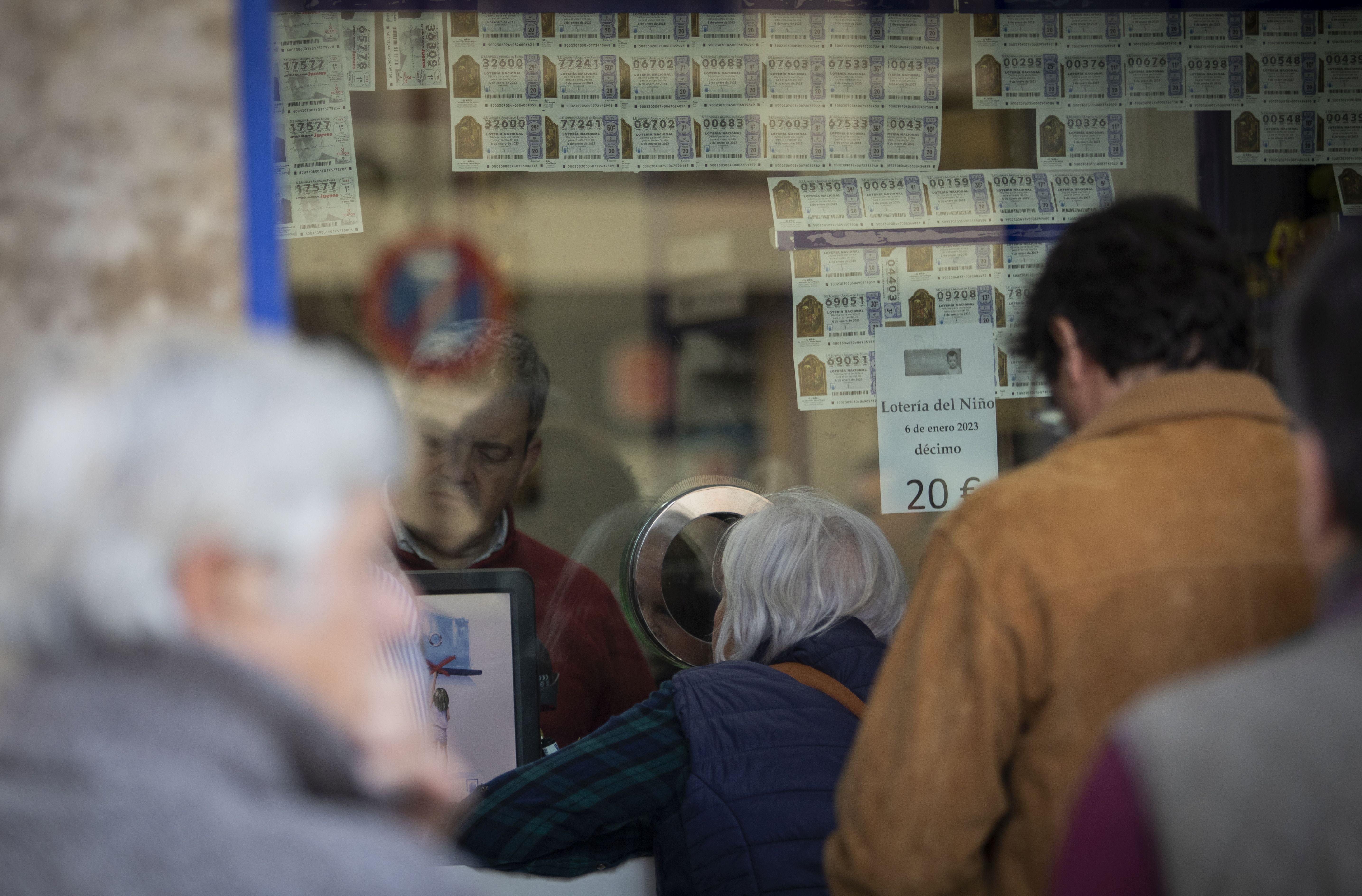 La Bonoloto premia con 39.606 euros a tres afortunados en el sorteo de este domingo