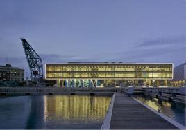 Edificio en la Marina, una obra de Erre Arquitectos incluida en la Guía del Colegio Territorial de Valencia.