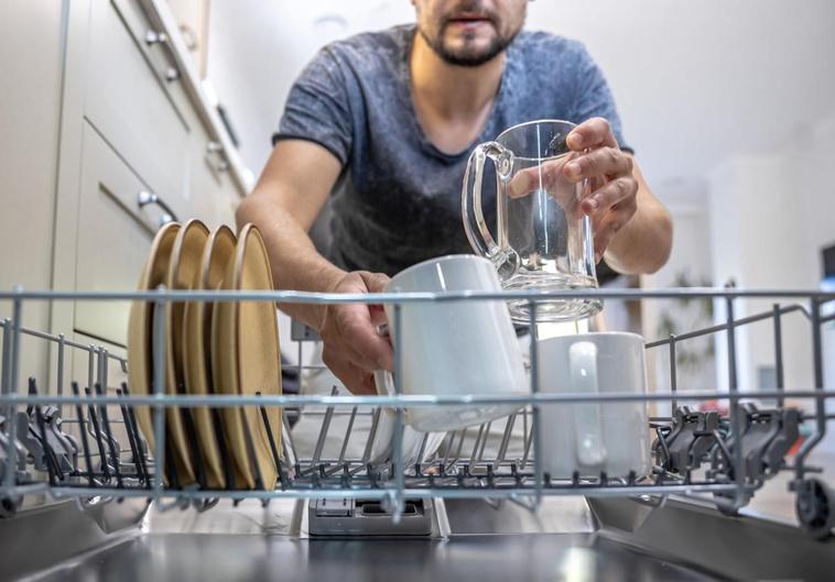 Precio de la luz para este martes: varios tramos, de nuevo, a 0 euros el megavatio