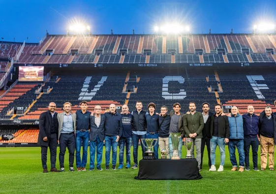 La presentación del partido que enfrentará en Mestalla a leyendas del Valencia del Triplete con una selección de la AFE