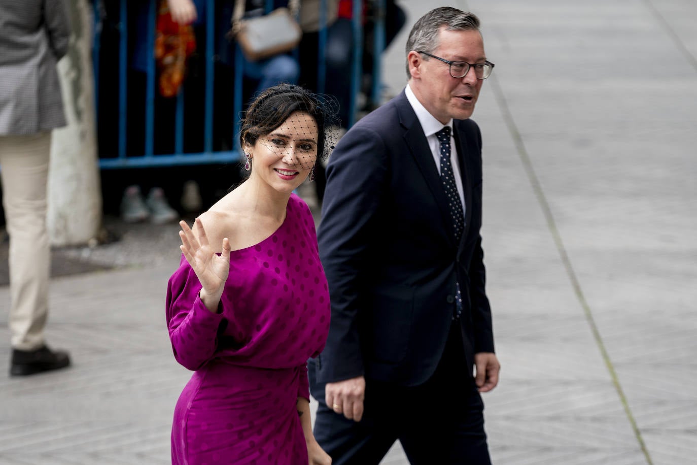 El económico look de Ayuso en la boda de Almeida