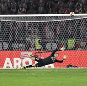 Vídeo | Así fue la tanda de penaltis de la final de Copa: de los dos fallos del Mallorca al histórico gol de Berenguer