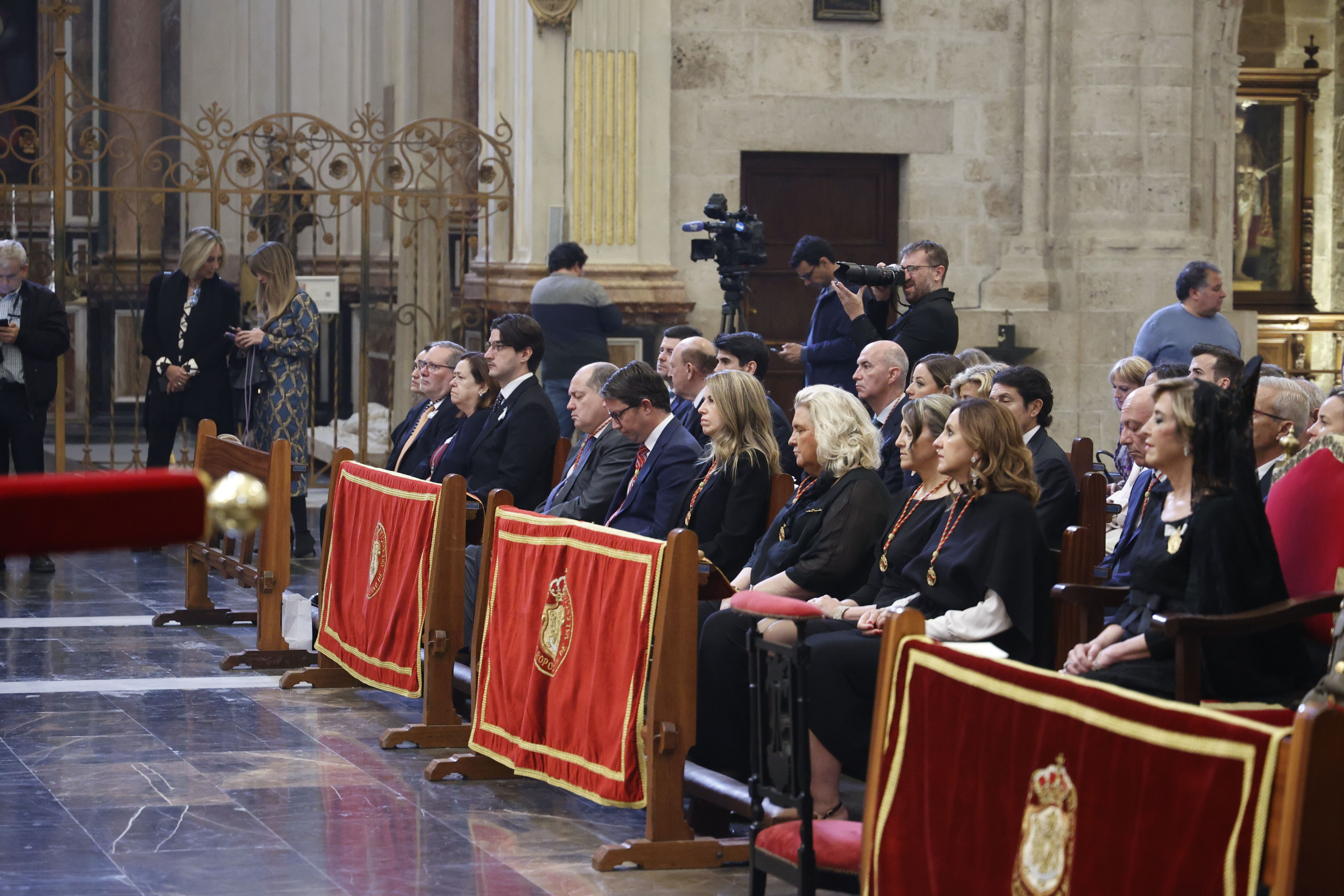 Fotos de la misa en la catedral por la festividad de San Vicente Ferrer