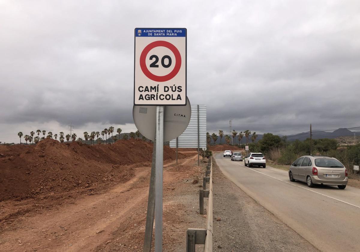 Los caminos rurales sirven hoy como vías de servicio para grandes áreas metropolitanas