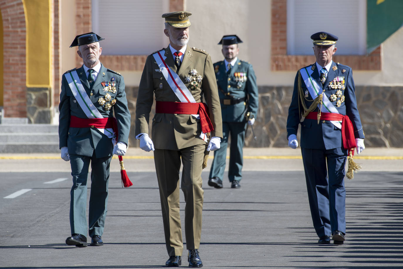 Felipe VI preside en Baeza la jura de bandera con la mayor promoción femenina