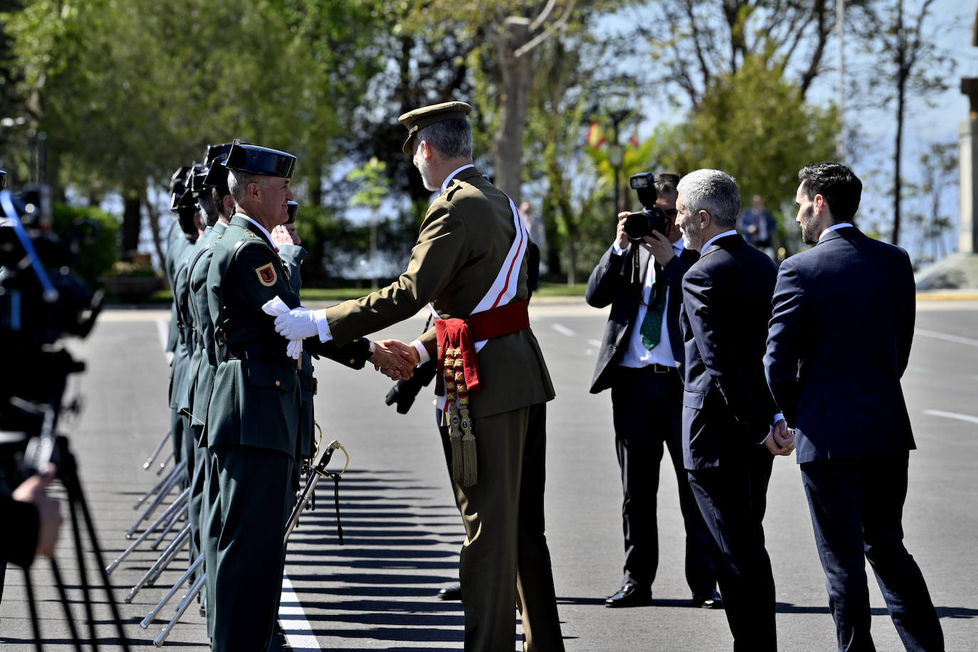 Felipe VI preside en Baeza la jura de bandera con la mayor promoción femenina