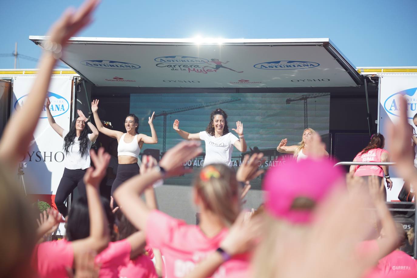 Valencia se tiñe de rosa con la Carrera de la Mujer 2024