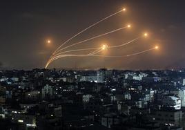 La Cúpula de Hierro intercepta varios misíles lanzados desde la franja de Gaza.