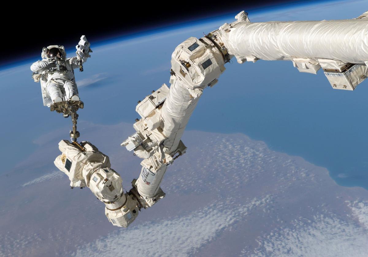 Imagen de archivo de un astronauta en la Estación Espacial Internacional.