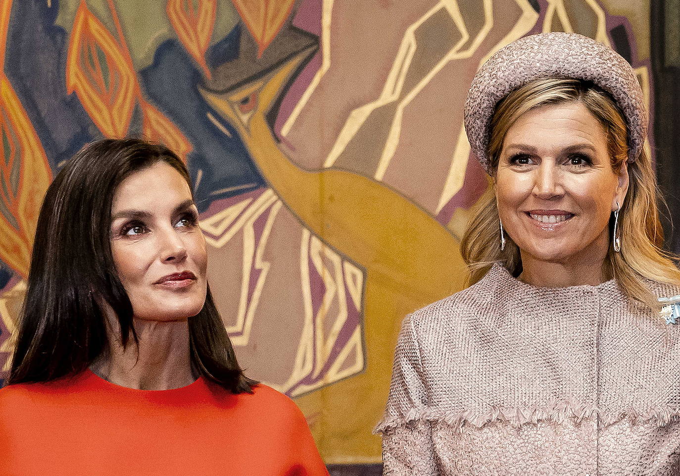 Letizia sorprende con una combinación de colores imposible en Países Bajos