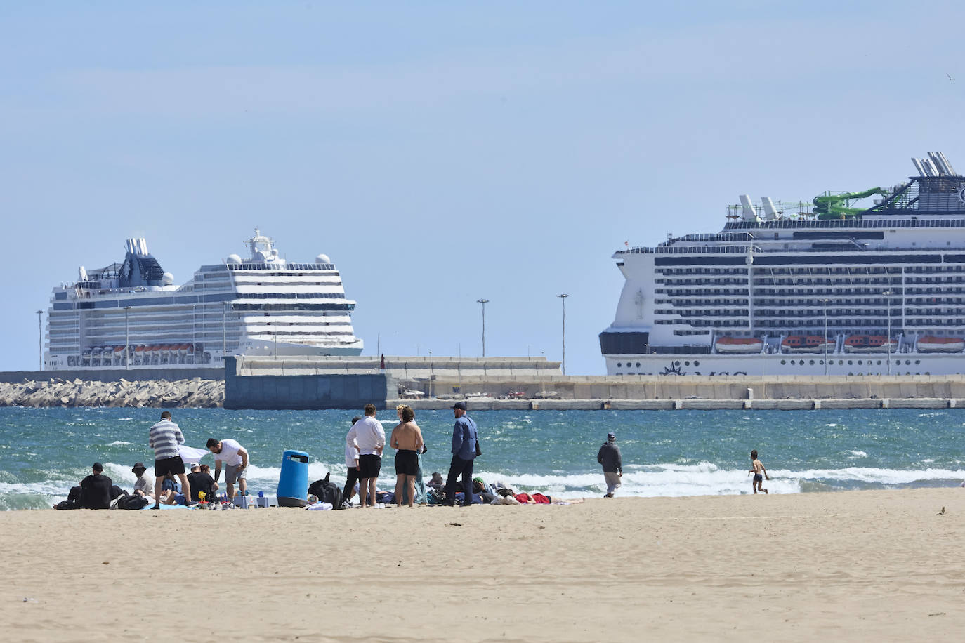 Desembarco de turistas en Valencia