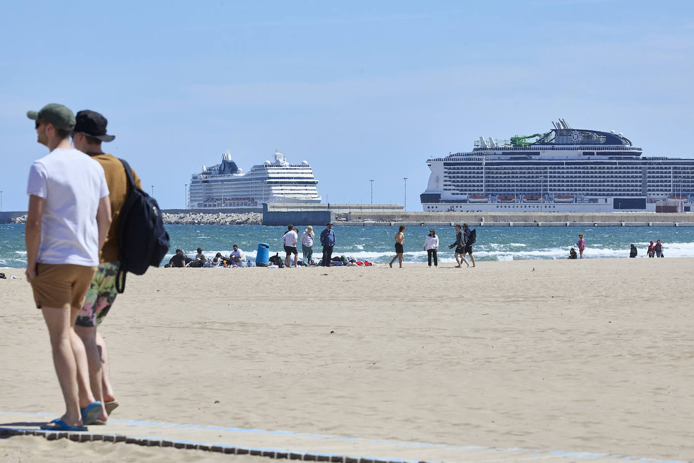 Desembarco de turistas en Valencia