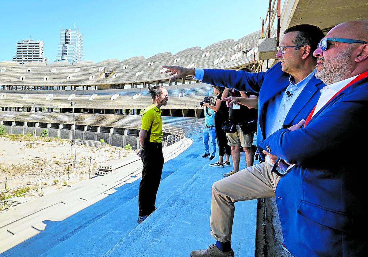 El interior del nuevo Mestalla, durante una visita oficial.