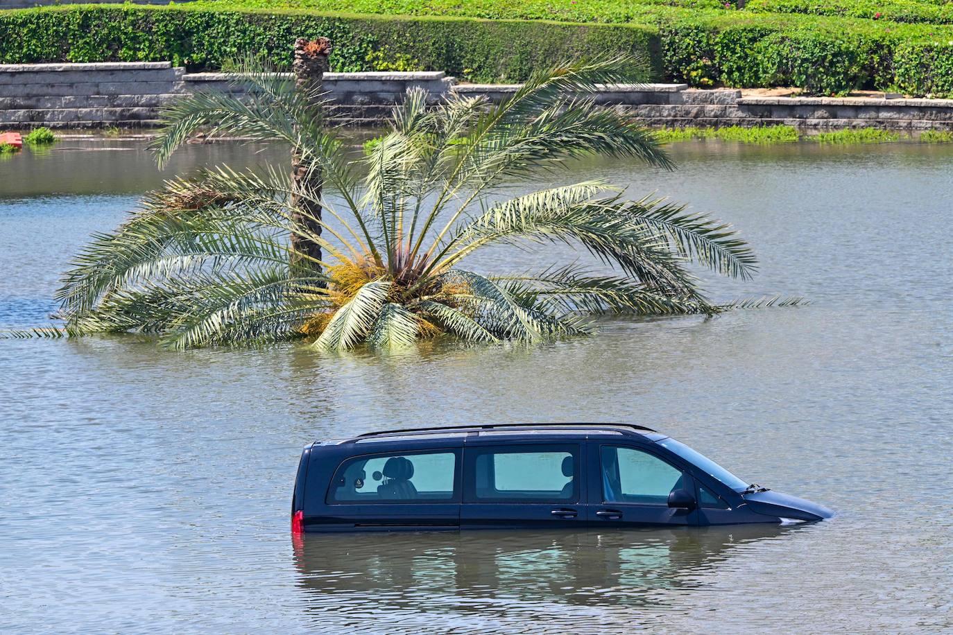 Las impactantes imágenes que han dejado las tormentas en Dubái