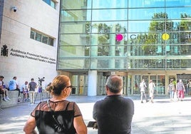 La entrada de la Ciudad de la Justicia.